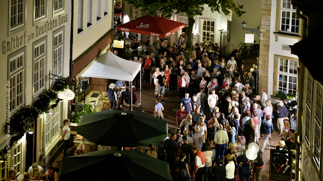 Folk im Viertel Foto: Angela von Brill